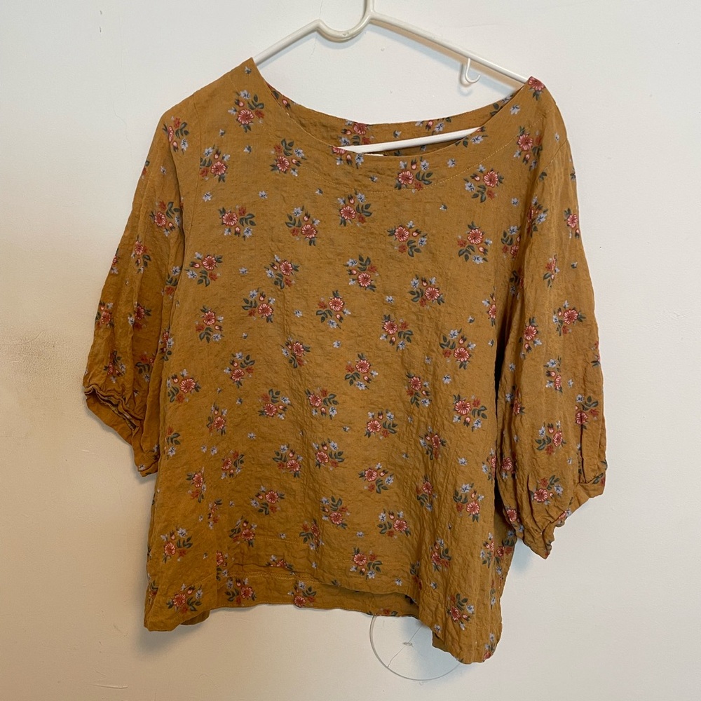 Blouse never worn size 2x no name in top